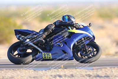 media/Nov-19-2023-CVMA (Sun) [[1f3d1b7ccb]]/Race 17 Amateur Supersport Middleweight/